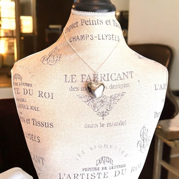 Puffed Silver toned Heart Pendant Necklace on a silver plated chain - Picture 10 of 15